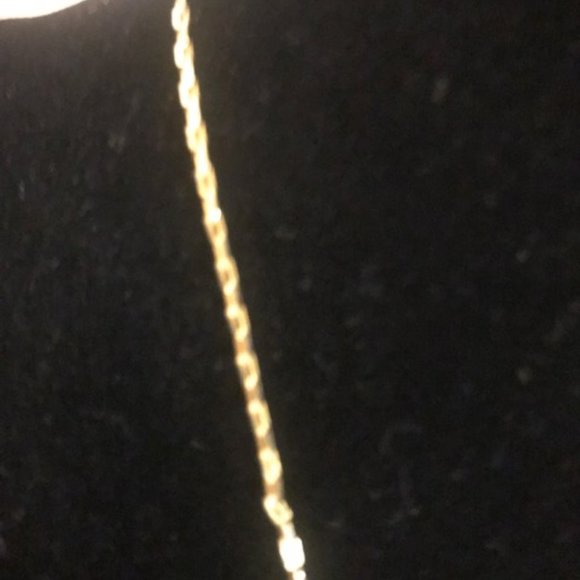 Cookie Lee Medallion Necklace - Picture 4 of 6